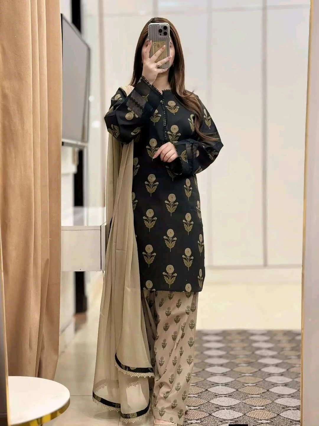 প্রিমিয়াম প্রিন্টেড থ্রি-পিছ সেট